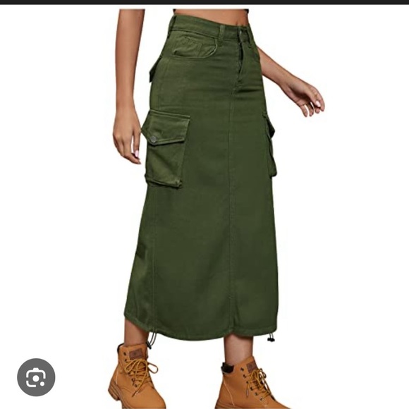 Gianni Bini Dresses & Skirts - Gianni Bini Olive Cargo‎ midi pencil Skirt